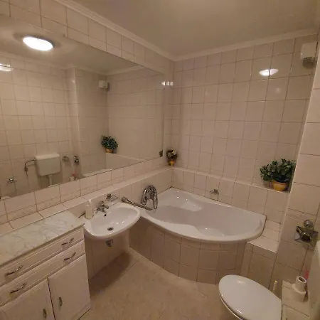Διαμέρισμα Romai Therme D-10